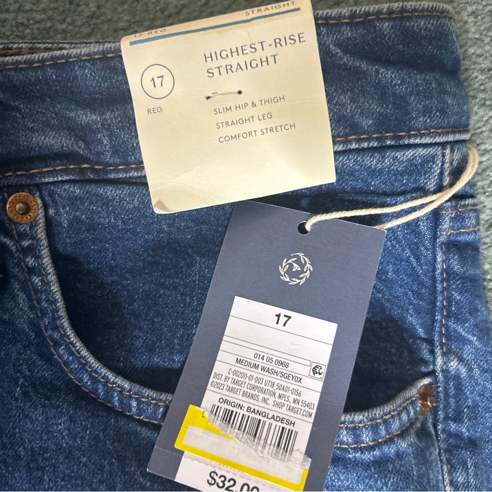 Universal Thread Blue Denim Button-Fly Jeans size… - image 3